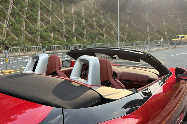 Used MG Cyberster 2024 501km Charming & Heartwarming Edition Interior 9