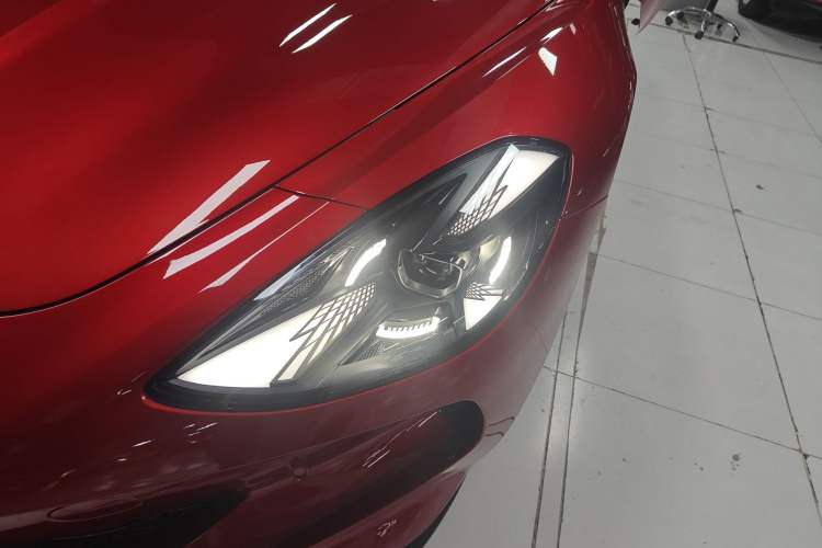 Used MG Cyberster 2024 501km Charming & Heartwarming Edition Left Front Headlight