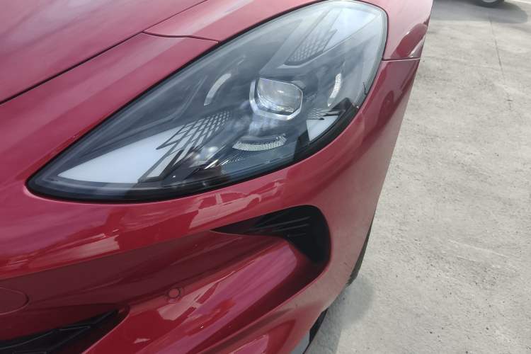 Used MG Cyberster 2024 580 km Ultra-Long Range Version Left Front Headlight