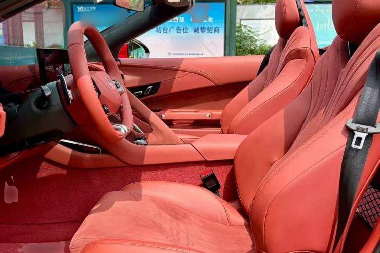 Used MG Cyberster 2024 580 km Ultra-Long Range Version Left Front Seat