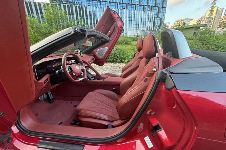 Used MG Cyberster 2024 501km Charming & Heartwarming Edition Left Front Seat