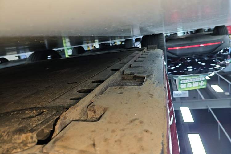 Used MG Cyberster 2024 580 km Ultra-Long Range Version Right Side Sill