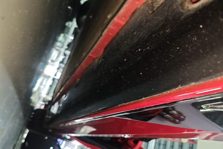 Used MG Cyberster 2024 580 km Ultra-Long Range Version Right Side Sill