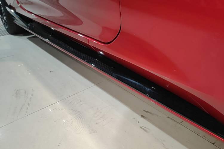 Used MG Cyberster 2024 501km Charming & Heartwarming Edition Right Side Sill