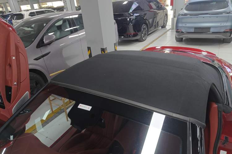 Used MG Cyberster 2024 501km Charming & Heartwarming Edition Roof