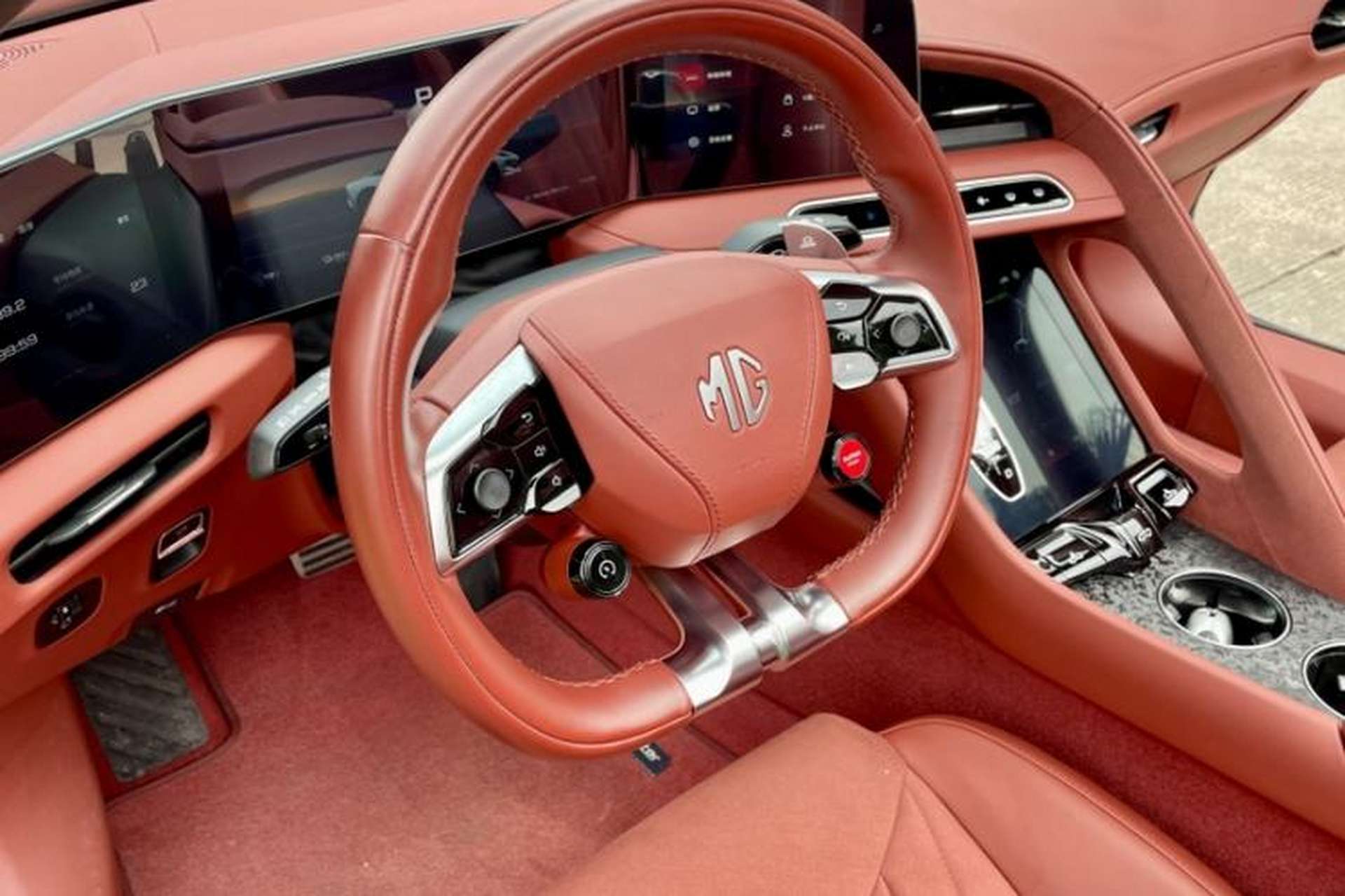 Used MG Cyberster 2024 501km Charming & Heartwarming Edition Steering Wheel