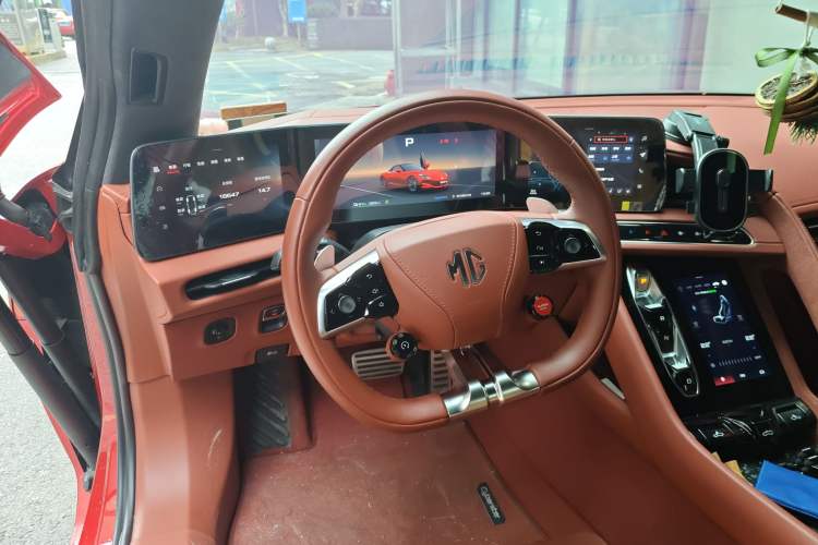 Used MG Cyberster 2024 501km Charming & Heartwarming Edition Steering Wheel
