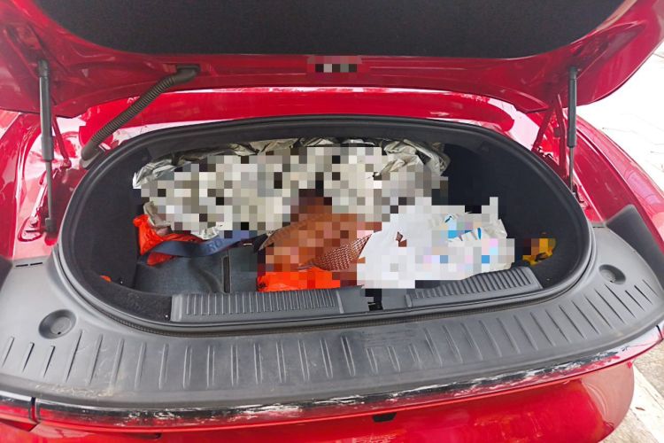 Used MG Cyberster 2024 501km Charming & Heartwarming Edition Trunk