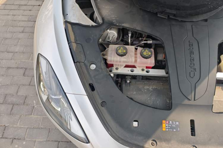 Used MG Cyberster 2024 501km Charming & Heartwarming Edition Engine Bay Right