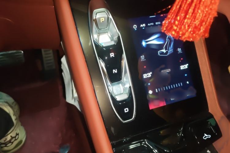 Used MG Cyberster 2024 580 km Ultra-Long Range Version Gear Lever