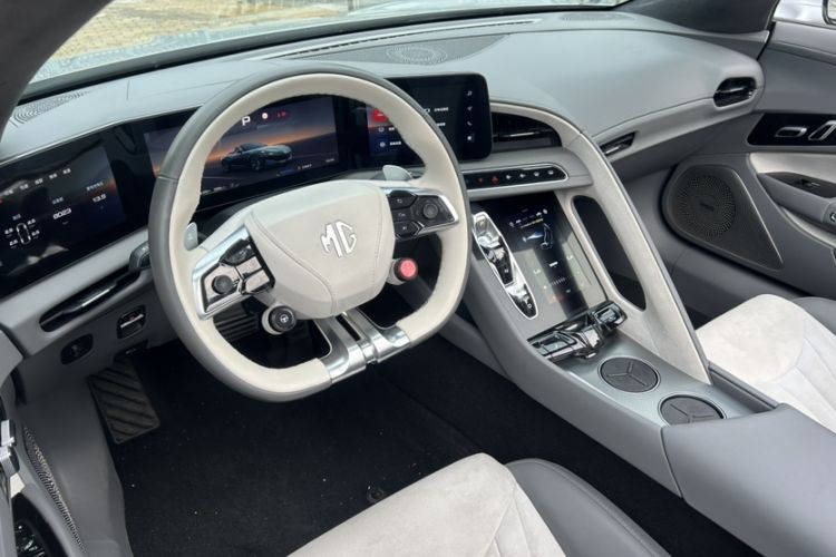 Used MG Cyberster 2024 580 km Ultra-Long Range Version Interior 2