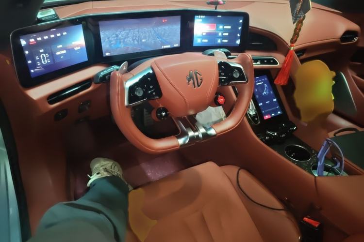 Used MG Cyberster 2024 580 km Ultra-Long Range Version Interior 2