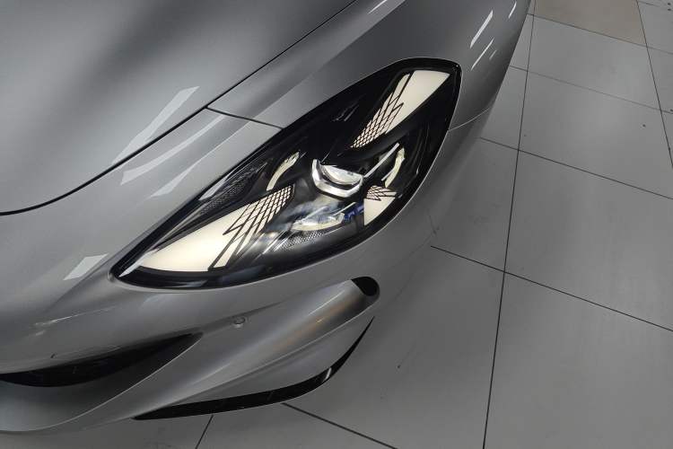Used MG Cyberster 2024 580 km Ultra-Long Range Version Left Front Headlight