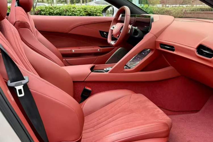 Used MG Cyberster 2024 580 km Ultra-Long Range Version Right Front Seat