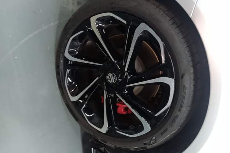 Used MG Cyberster 2024 580 km Ultra-Long Range Version Right Rear Wheel Hub