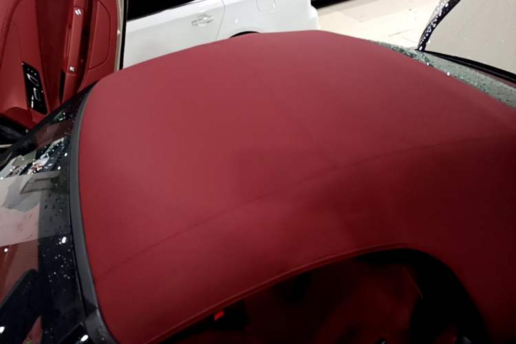 Used MG Cyberster 2024 520 km Legendary All-Wheel-Drive Red Canopy Version Roof