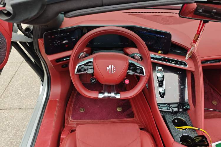 Used MG Cyberster 2024 520 km Legendary All-Wheel-Drive Version Steering Wheel