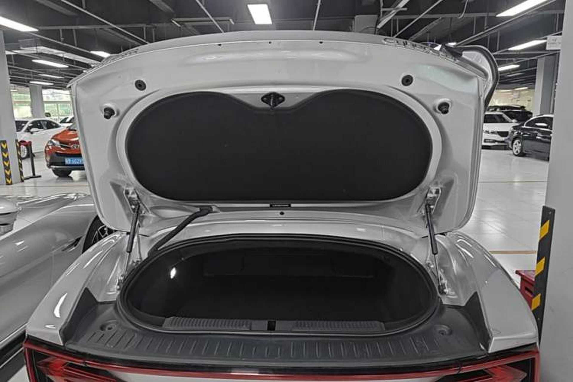 Used MG Cyberster 2024 580 km Ultra-Long Range Version Trunk