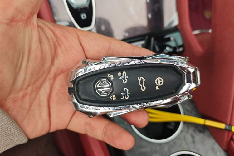 Used MG Cyberster 2024 520 km Legendary All-Wheel-Drive Version Vehicle Key