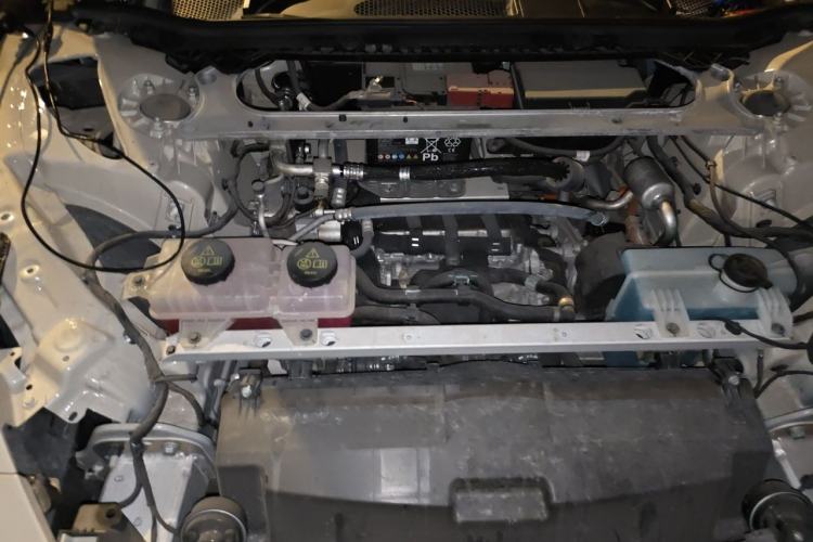 Used MG Cyberster 2024 520 km Legendary All-Wheel-Drive Red Canopy Version Engine Bay