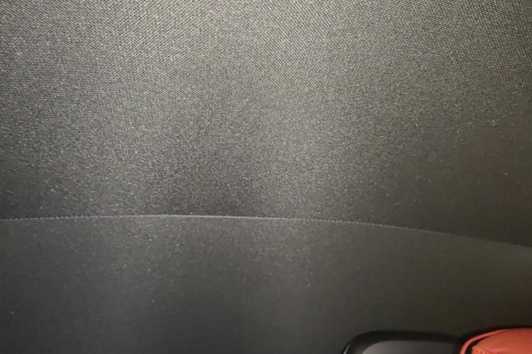Used MG Cyberster 2024 520 km Legendary All-Wheel-Drive Red Canopy Version Headliner