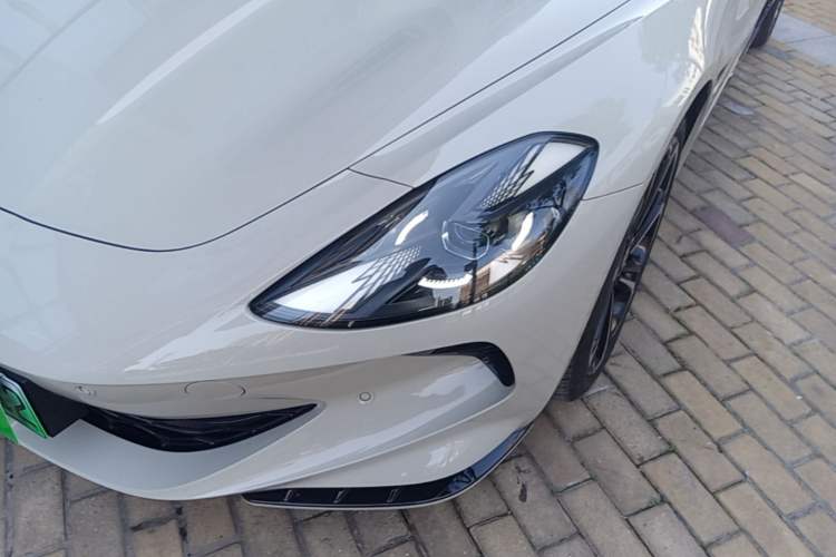 Used MG Cyberster 2024 520 km Legendary All-Wheel-Drive Version Left Front Headlight