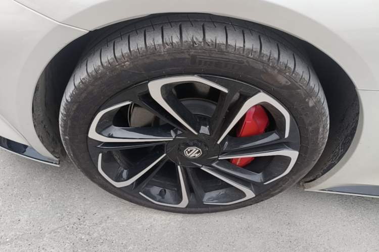 Used MG Cyberster 2024 520 km Legendary All-Wheel-Drive Version Left Front Wheel Hub