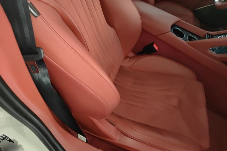 Used MG Cyberster 2024 520 km Legendary All-Wheel-Drive Red Canopy Version Right Front Seat
