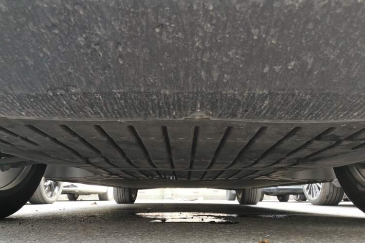 Used MG ES5 2025 525max Rear-Drive Intelligent Driving Version Chassis Front
