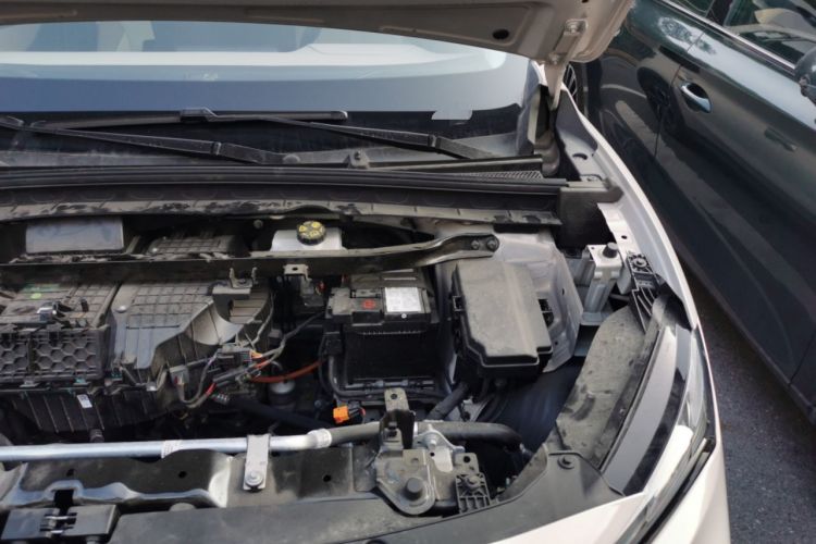 Used MG ES5 2025 525max Rear-Drive Intelligent Driving Version Engine Bay Left