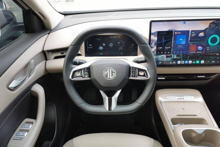 Used MG ES5 2025 525max Rear-Drive Intelligent Driving Version Steering Wheel