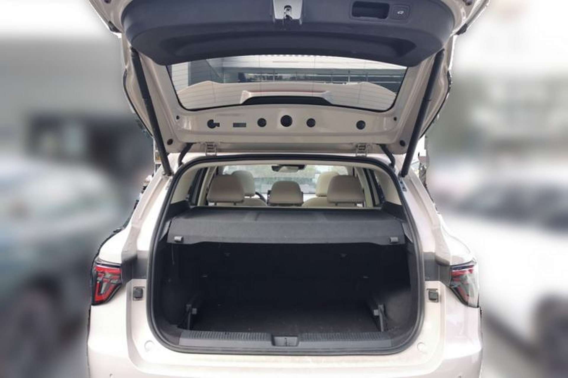 Used MG ES5 2025 525max Rear-Drive Intelligent Driving Version Trunk