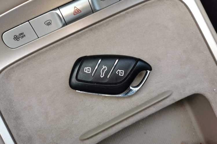 Used MG ES5 2025 525max Rear-Drive Intelligent Driving Version Vehicle Key