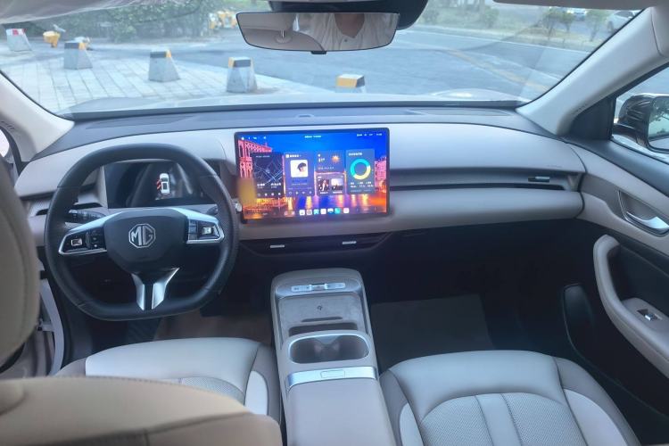 Used MG ES5 2025 525max Rear-Drive Intelligent Driving Version Interior 3