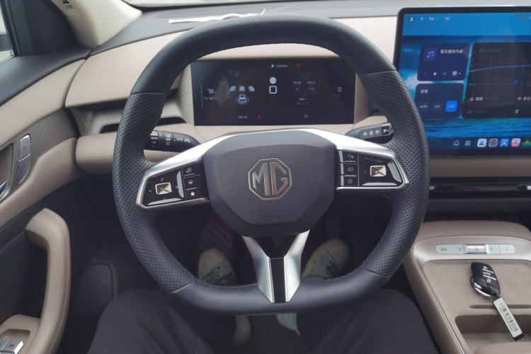 Used MG ES5 2025 525max Rear-Drive Intelligent Driving Version Steering Wheel