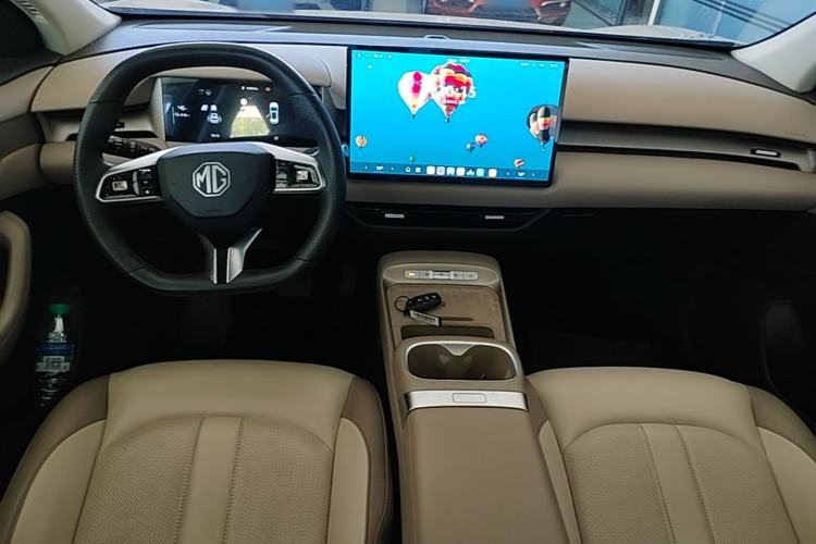 Used MG ES5 2025 525max Rear-Drive Intelligent Driving Version Center Console