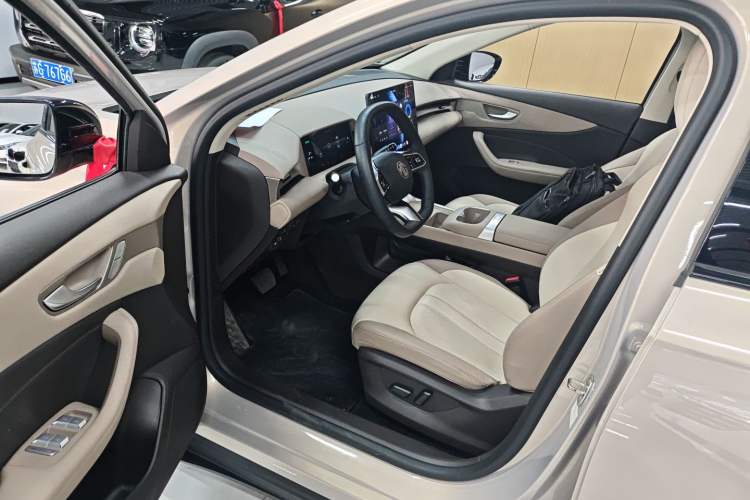 Used MG ES5 2025 525max Rear-Drive Intelligent Driving Version Driver Seat