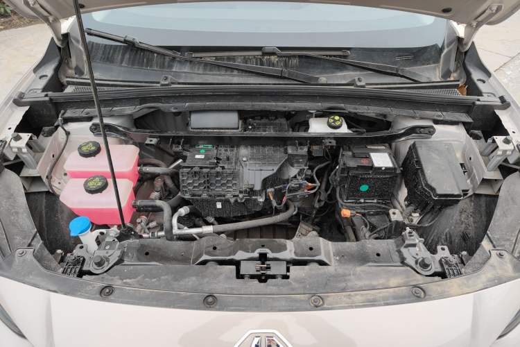 Used MG ES5 2025 515 Pro Rear-Drive Version Engine Bay
