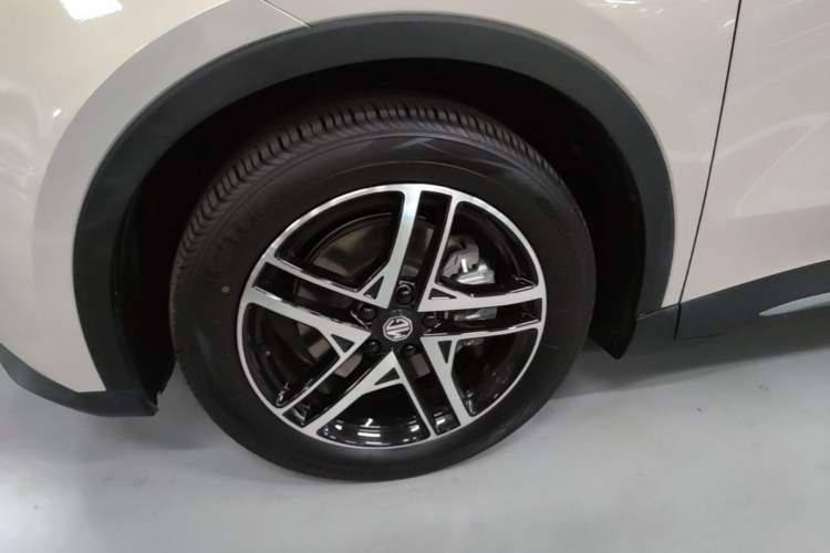 Used MG ES5 2025 525max Rear-Drive Intelligent Driving Version Exterior 4