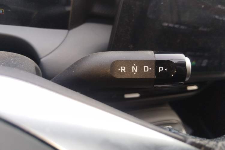 Used MG ES5 2025 515 Pro Rear-Drive Version Gear Lever