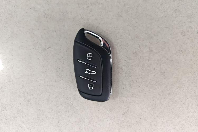 Used MG ES5 2025 525max Rear-Drive Intelligent Driving Version Interior 1