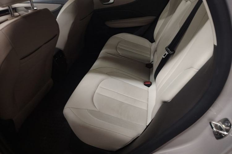 Used MG ES5 2025 525max Rear-Drive Intelligent Driving Version Left Rear Seat
