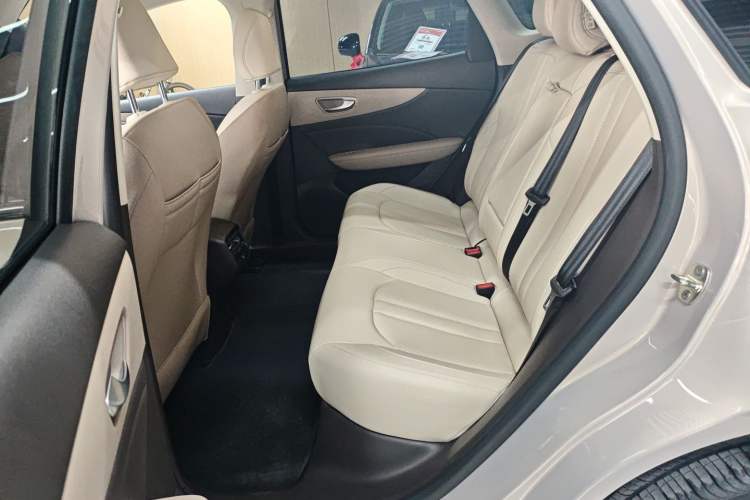 Used MG ES5 2025 525max Rear-Drive Intelligent Driving Version Left Rear Seat