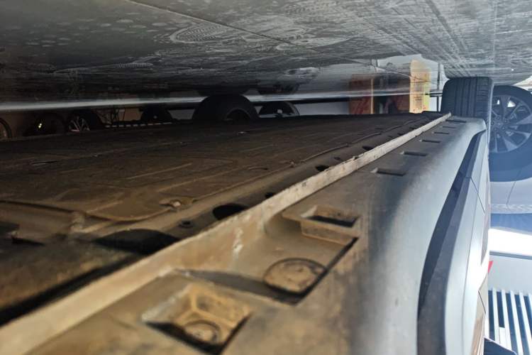 Used MG ES5 2025 525max Rear-Drive Intelligent Driving Version Left Side Sill