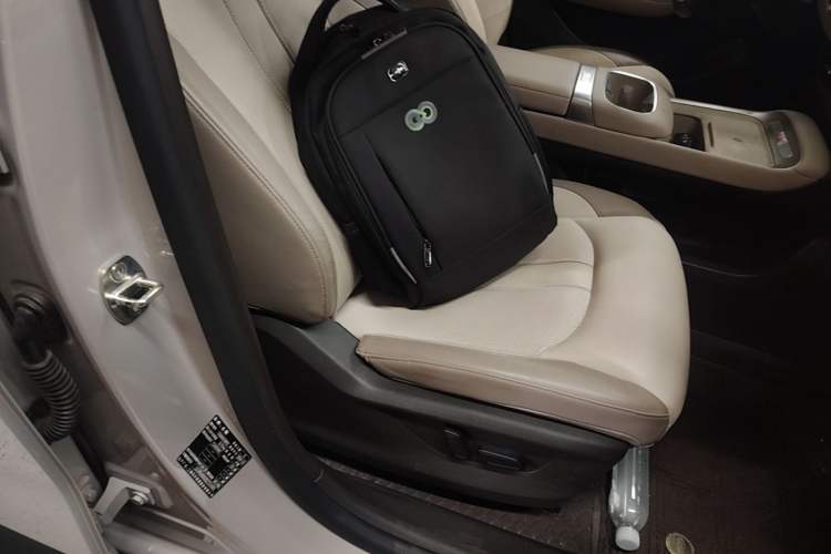 Used MG ES5 2025 525max Rear-Drive Intelligent Driving Version Right Front Seat