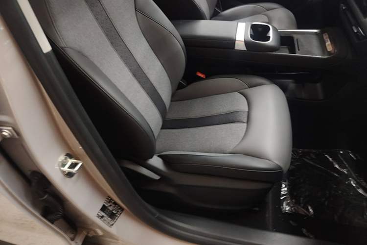 Used MG ES5 2025 425 Pro Rear-Drive Version Right Front Seat