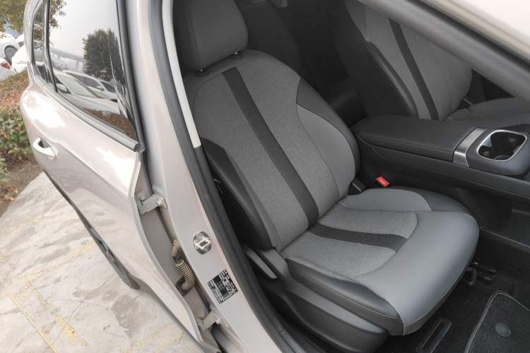Used MG ES5 2025 515 Pro Rear-Drive Version Right Front Seat