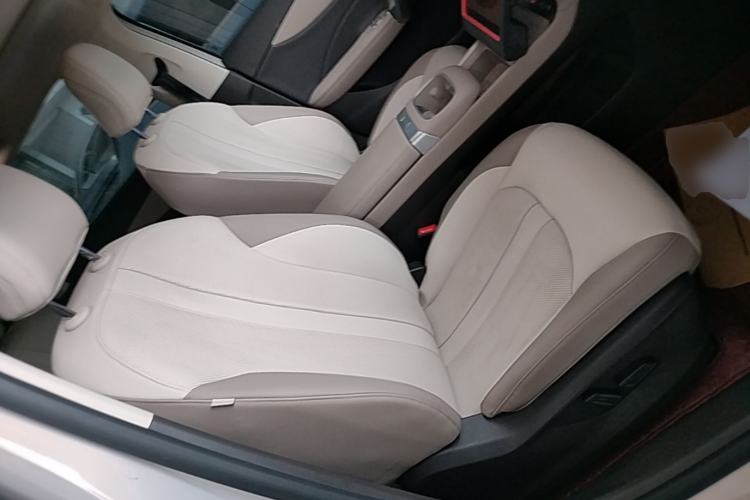Used MG ES5 2025 515plus Rear-Drive Version Right Front Seat