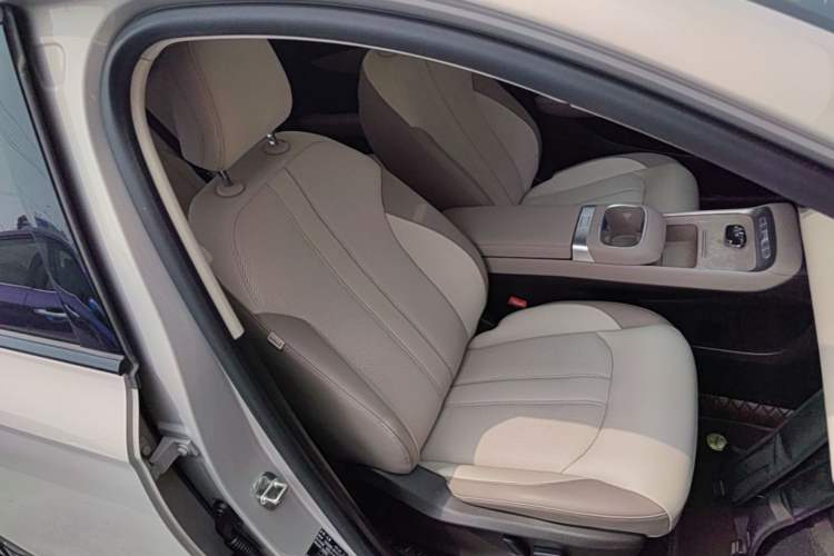 Used MG ES5 2025 515plus Rear-Drive Version Right Front Seat