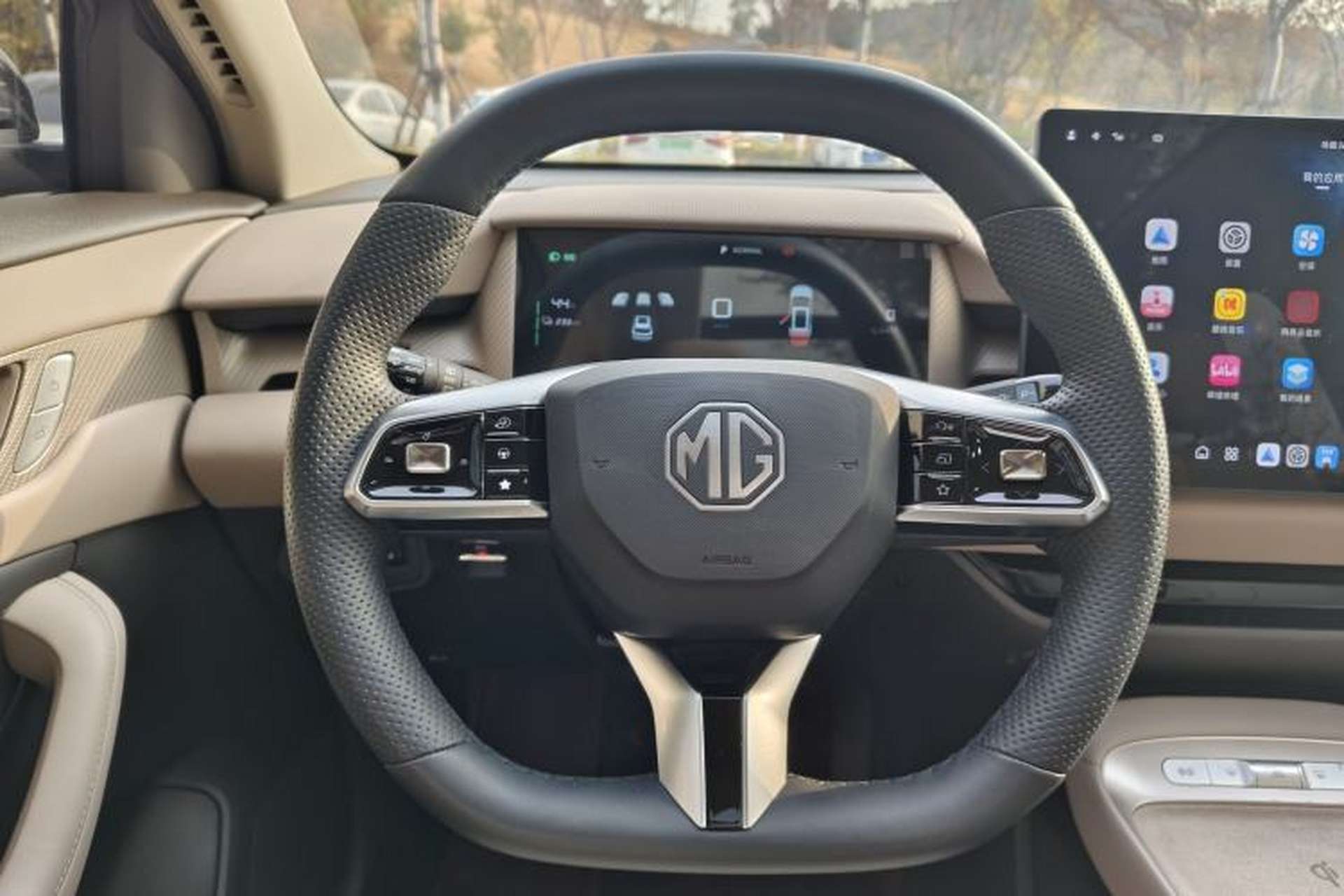 Used MG ES5 2025 525max Rear-Drive Intelligent Driving Version Steering Wheel
